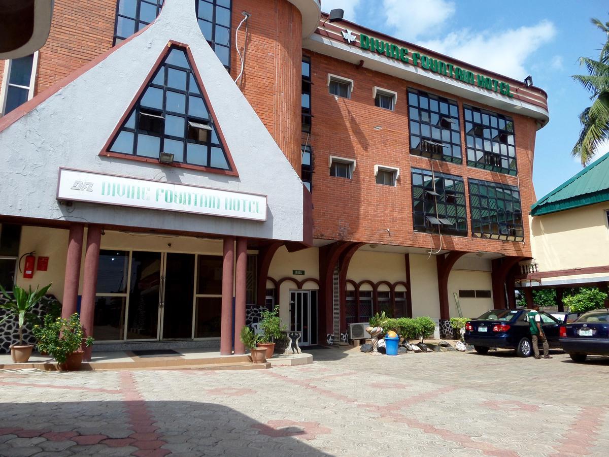 Divine Fountain Hotel Ajao Estate Lagos Luaran gambar